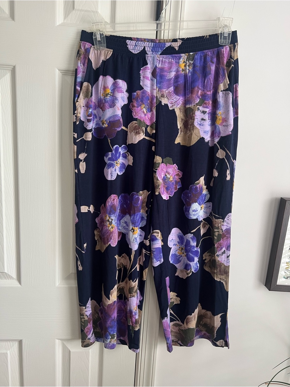 Soma cool nights floral cropped pants M